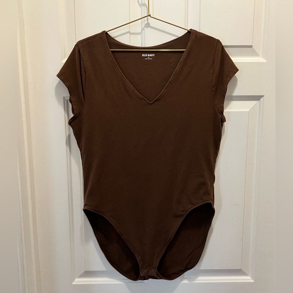 Chocolate Brown Short Sleeve V-Neck Bodysuit | XL
